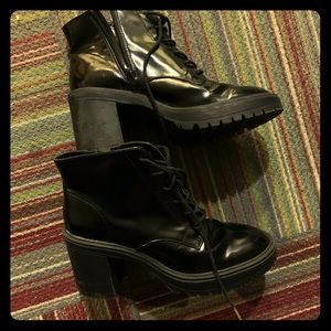 Black Patent Stacked Heeled Boots Sz 8.5